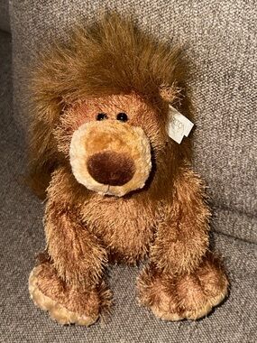 Carlton Cards Brown 14” Plush Lion SUPER CUTE!